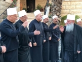 الشيخ موفق طريف يدعو زعماء دروز لبنان الى إحتواء الأزمة في الجبل ووحدة الصف